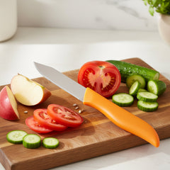 Sharp blade paring knife for fine, detailed cutting